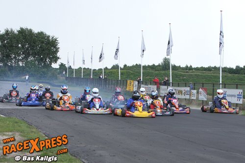 Close racing met Max Power